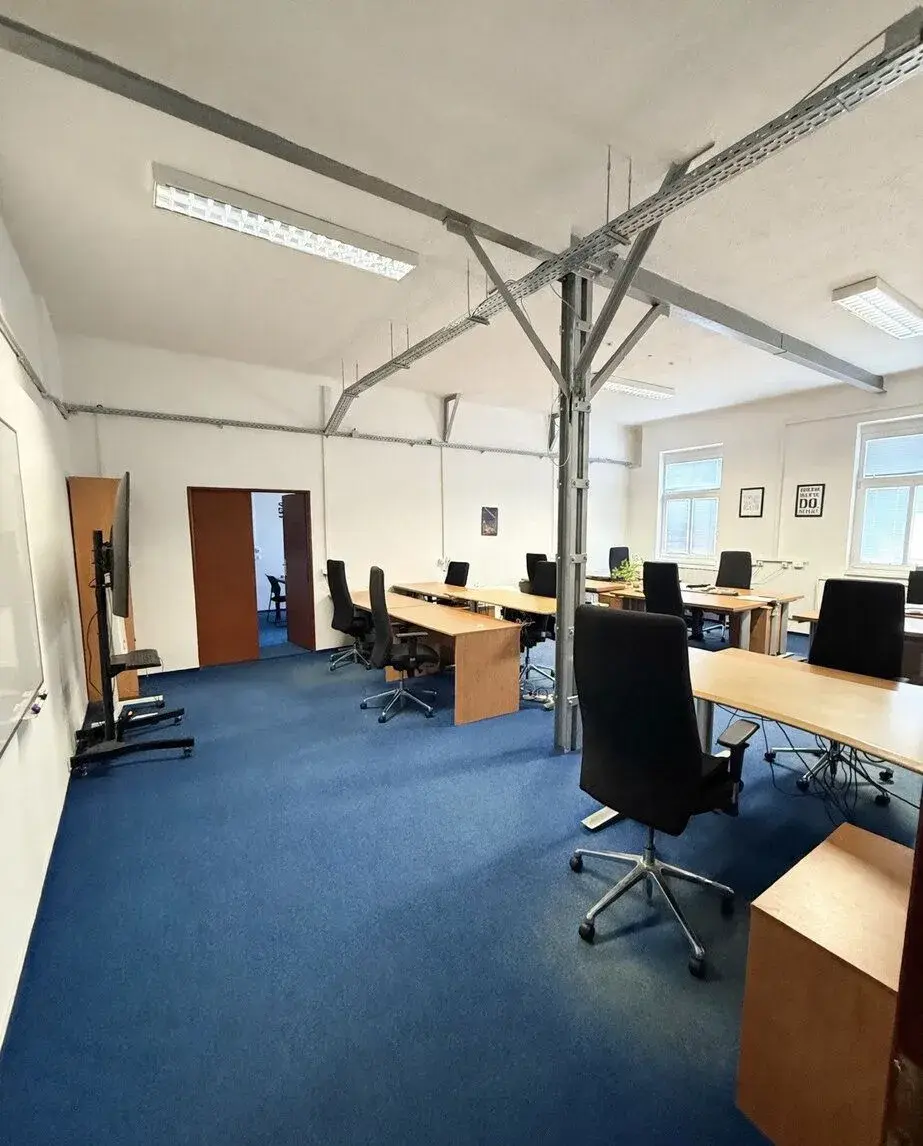Na prenájom nebytový priestor 272 m2, FRANK Biznis Centrum