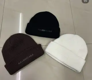 Balenciaga Čiapka
