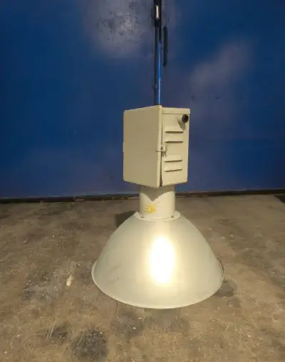 Priemyselná lampa - retro
