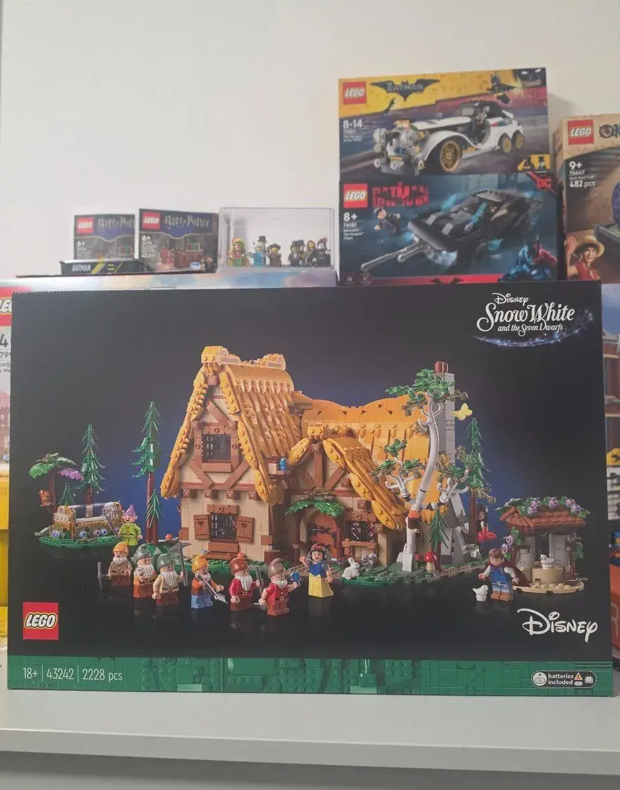 Lego 43242 Snow White and the seven Dwarfs