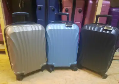 Kufor cestovný 35l