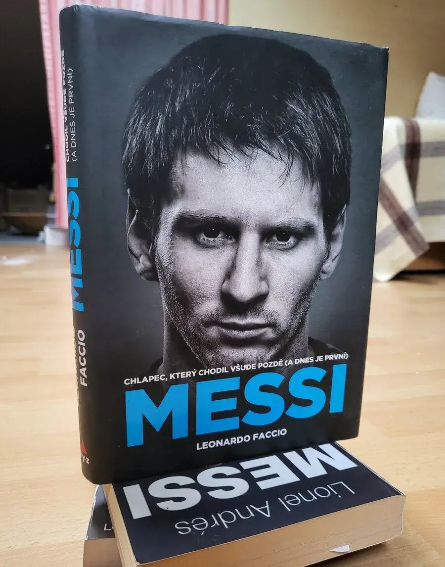 Knihu MESSI od Leonarda Faccio