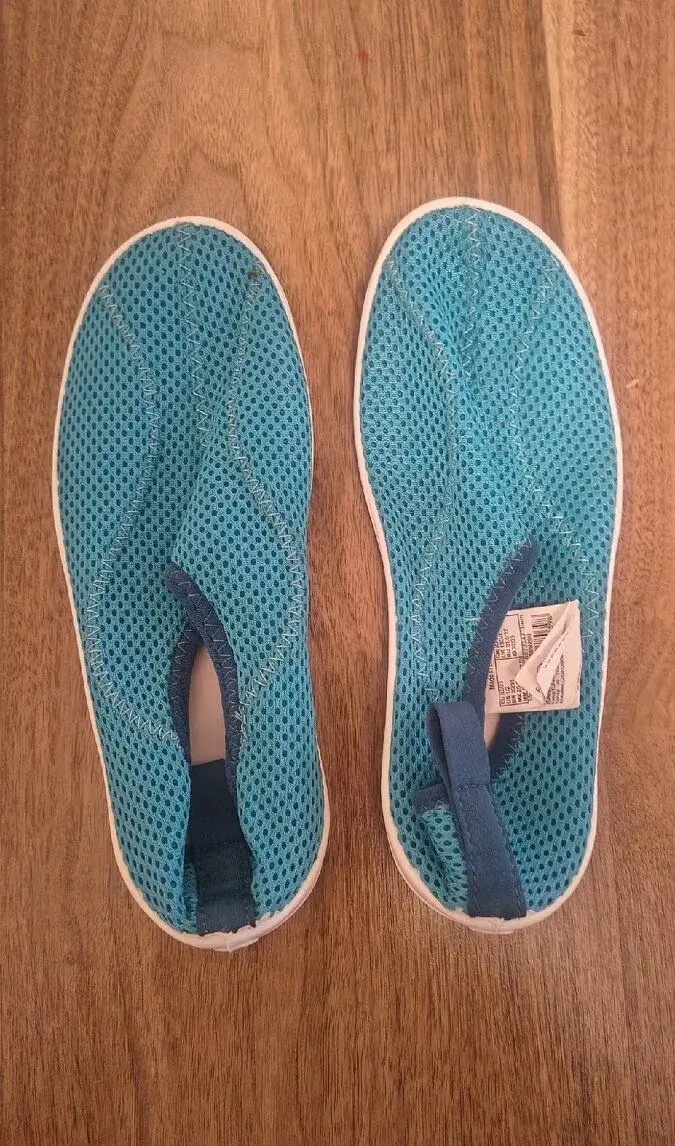 Aquashoes 100 v32-33
