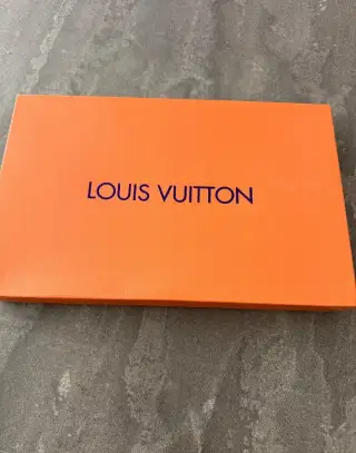 louis vuitton šál