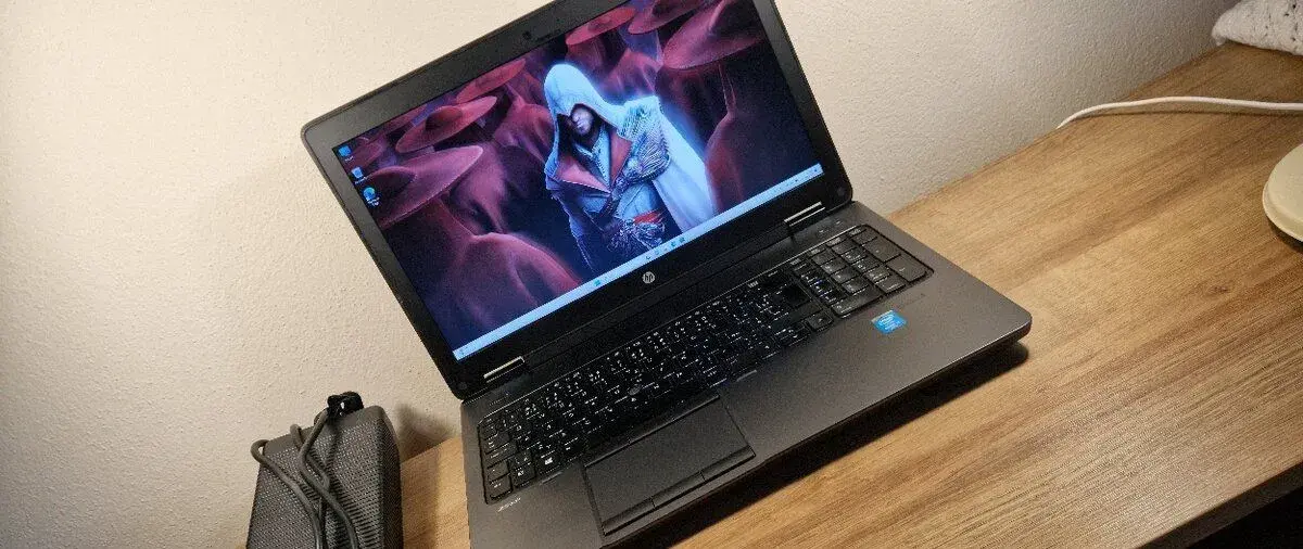 NT SK/ENG Zaruka Core i7 16GB RAM 756GB SSD Nvidia 2GB Grafi