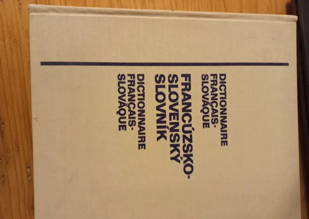 Francùzsko-slovenskè slovnìky