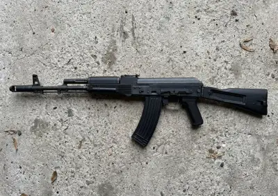 Celooceľové airsoft AK (E&L) – Plne funkčné