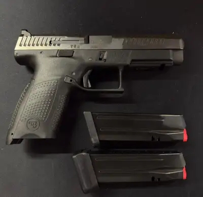 Pištoľ CZ P10SC OR
