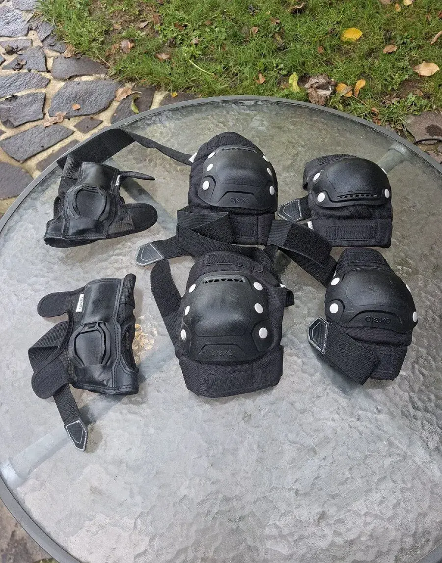 Sada chráničov Decathlon Oxelo Fit 500 (veľ. M)