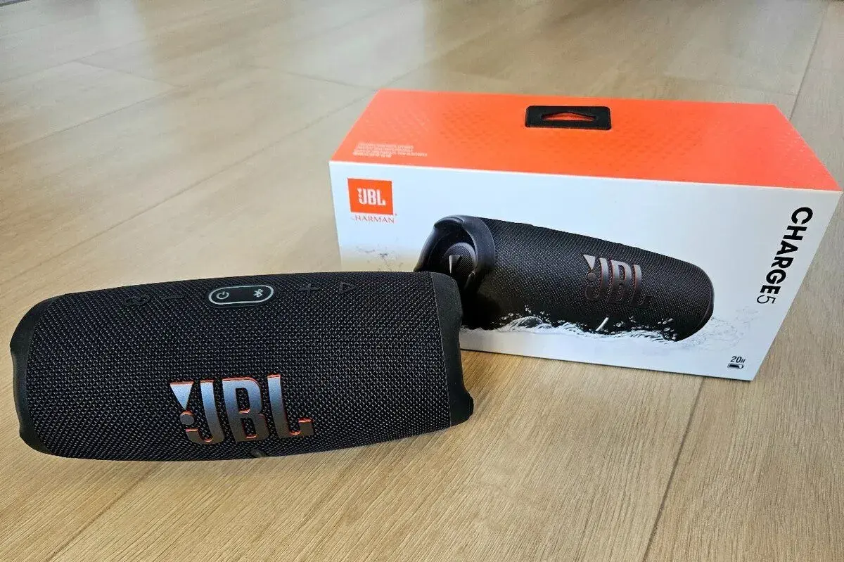 JBL Charge 5