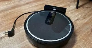 Miele Scout RX1 robotický vysávač