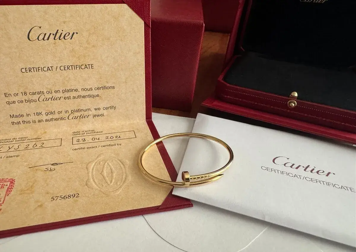 Cartier naramok