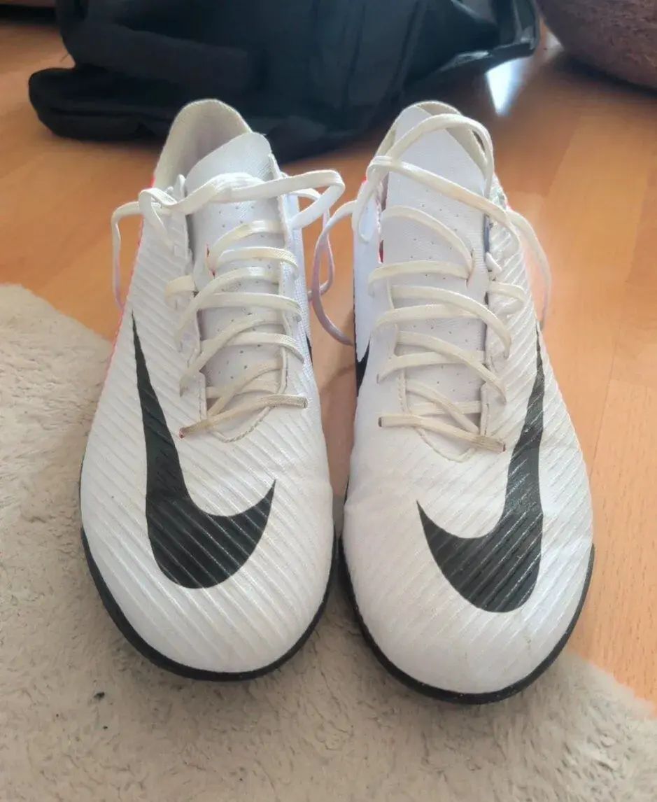 Turfy Nike Mercurial Vapor 15 Club TF – veľkosť 44.5