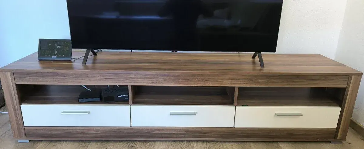 TV stolík