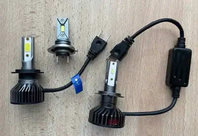 H7 led (H1,H3,H4,H8,H9,HB4.) kvalitné, silné a neoslňujúce