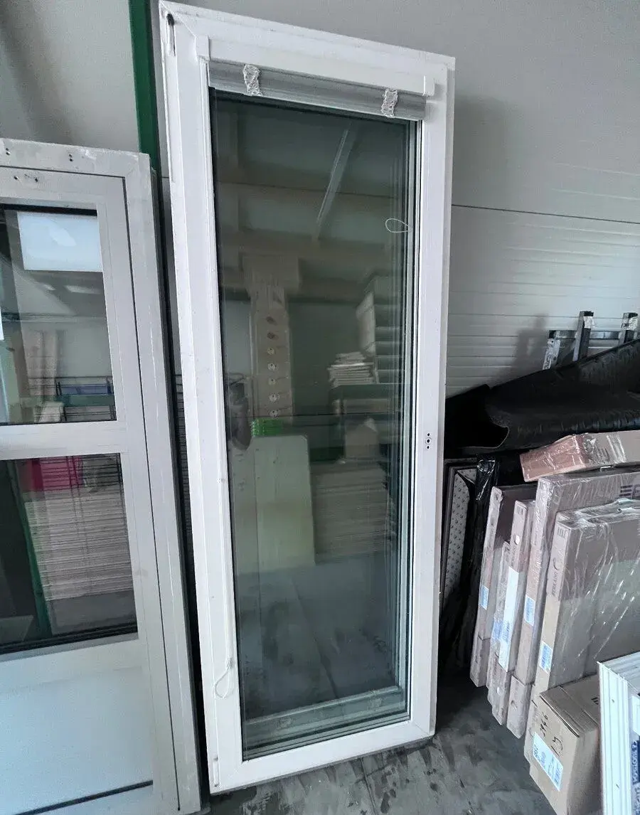 Plastove okno a 2x balkonove dvere s trojsklom