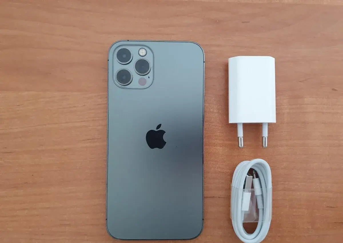 Apple iPhone 12 PRO 256GB 100% Zdravie baterky