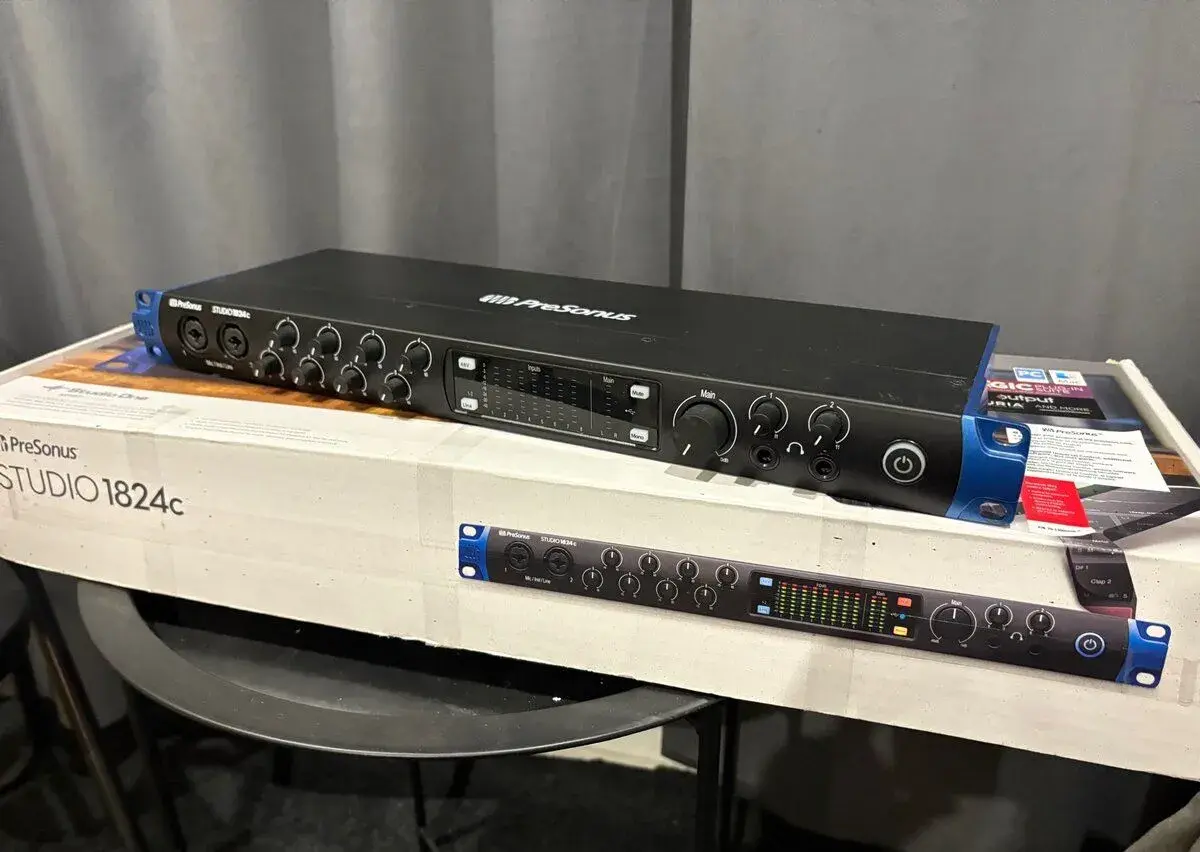Zvuková karta Presonus 1824c