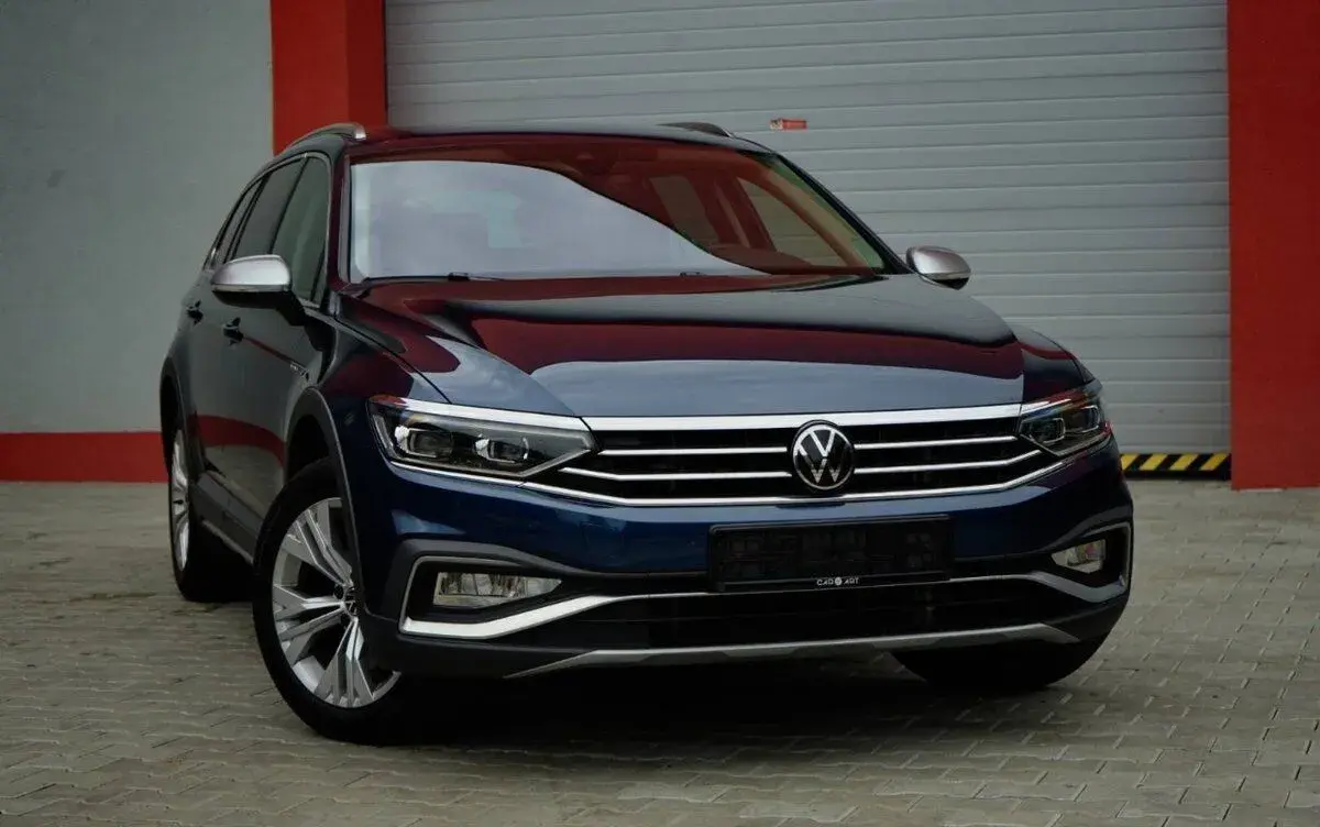 Volkswagen Passat – 2023, 85 000 km