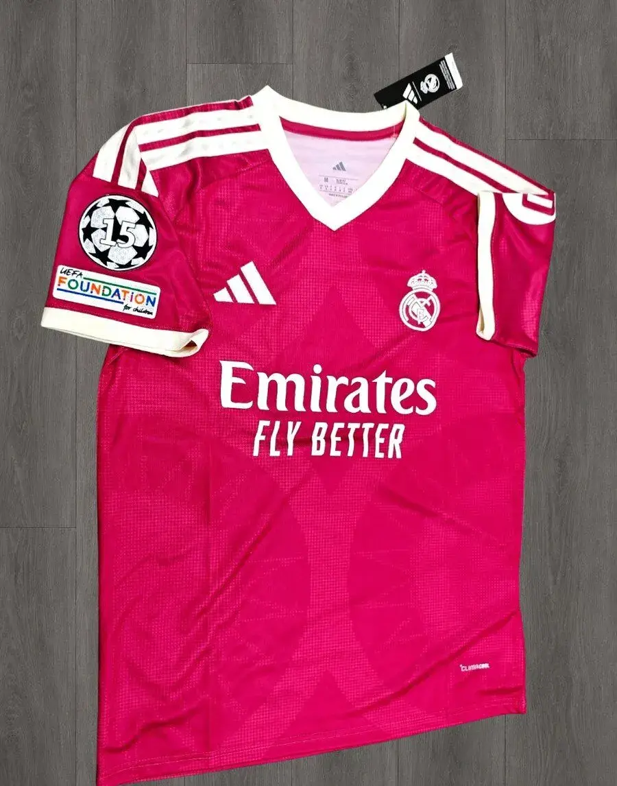 Real Madrid 2026/2027 vonkajší dres – Mbappé / Bellingham