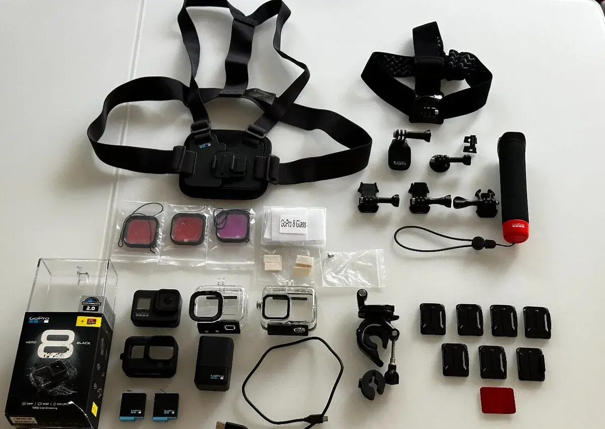 GoPro HERO 8 Black – špičkový stav + množstvo príslušenstva