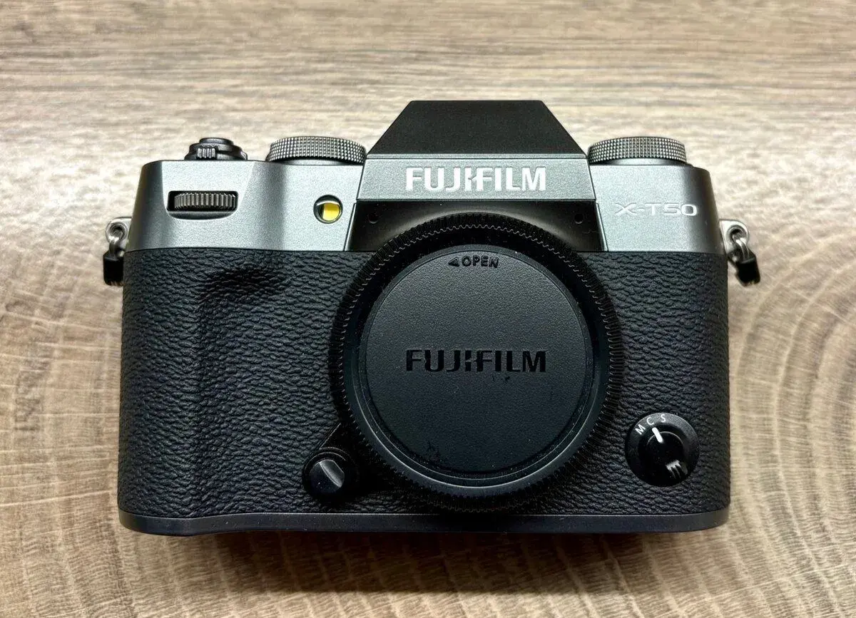 Fujifilm X-T50
