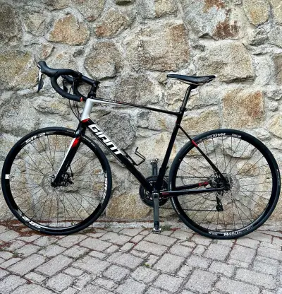 Giant Defy 2 28” L