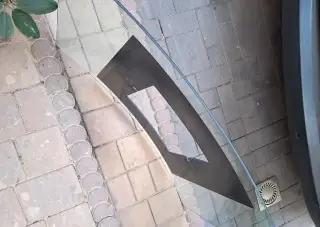 Sklo na odsávač elica.
