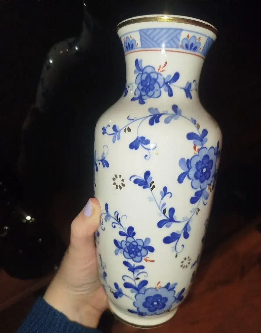 Porcelánová váza