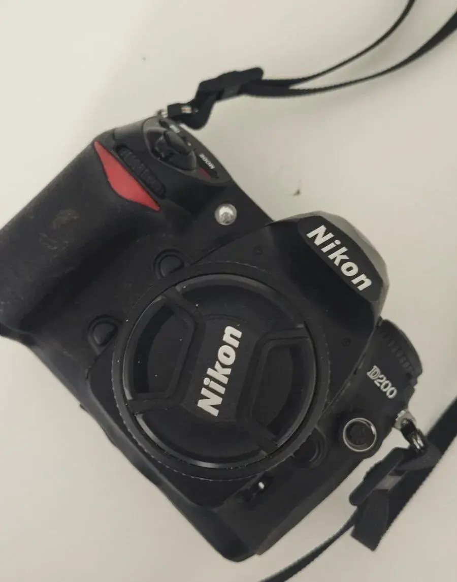 Nikon D200 + Nikkor 50 mm f/1.8D – komplet za 149 €