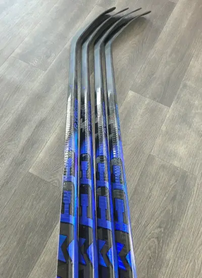 Hokejka CCM Ribcor Trigger10 Pro Junior