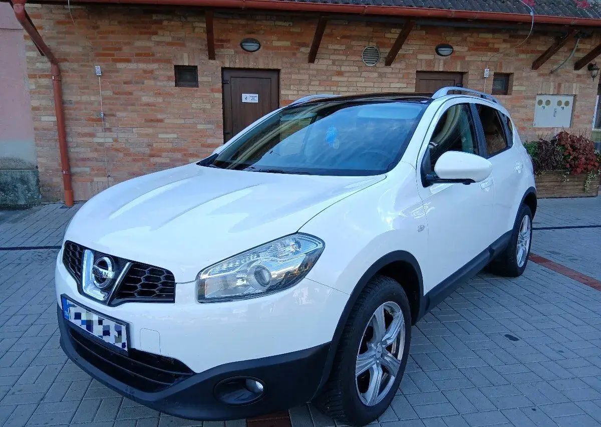 Nissan Qashqai – 2013, 180 000 km