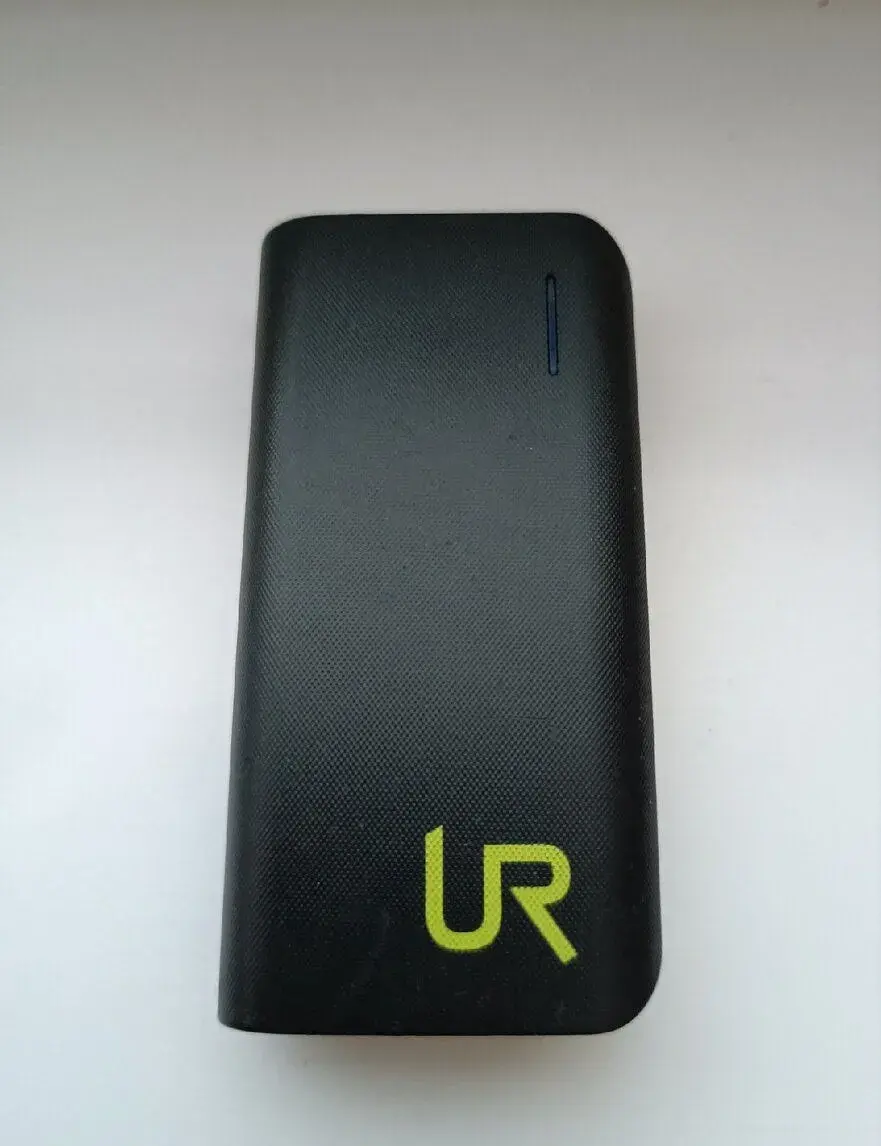 Powerbanka UR / 4400 mAh