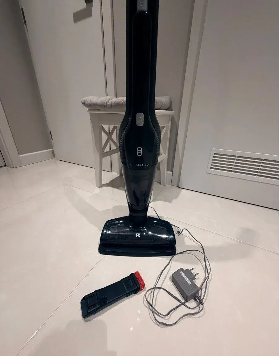 Akumulátorový tyčový vysávač Electrolux Ergorapido.