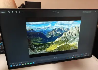 Samsung Smart Monitor M7 32" – 4K UHD, Smart TV