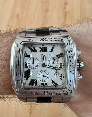 Hodinky Guess Collection model GC41003GA