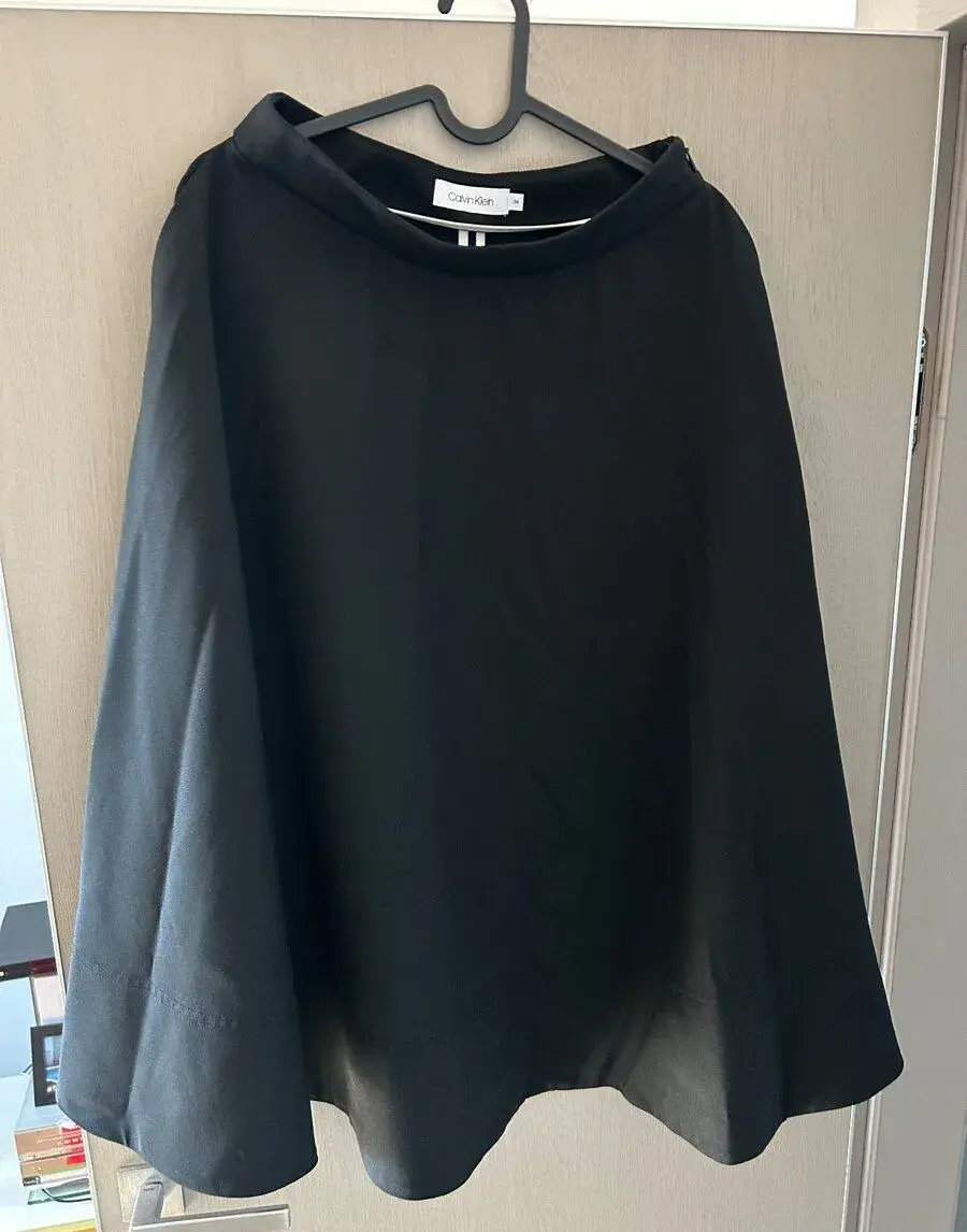 Calvin Klein sukňa XS štýlovka