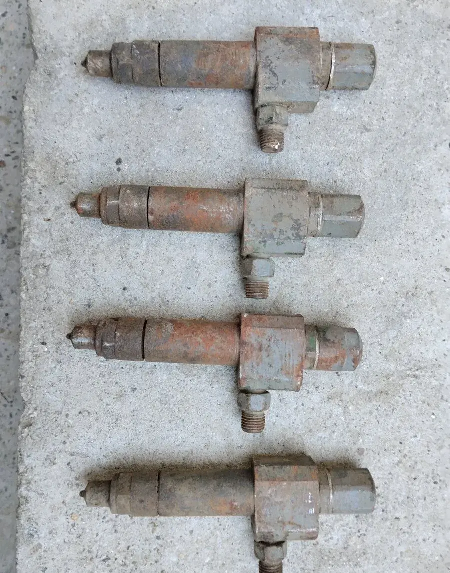 Tryska, vstrekovac Zetor super