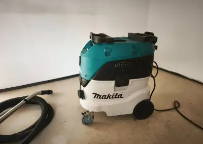 Makita VC4210M Priemyselný vysávač, trieda M