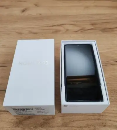 Honor 90 / 512 GB - stav bez škrabancov + 3 kryty, fólia