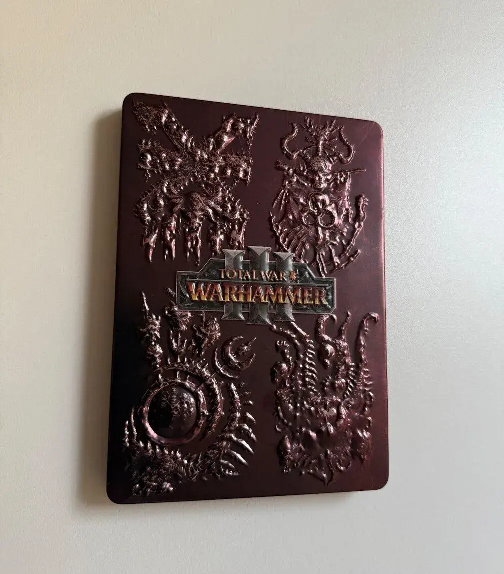 Zberateľský steelbook Total War Warhammer 3, Nový