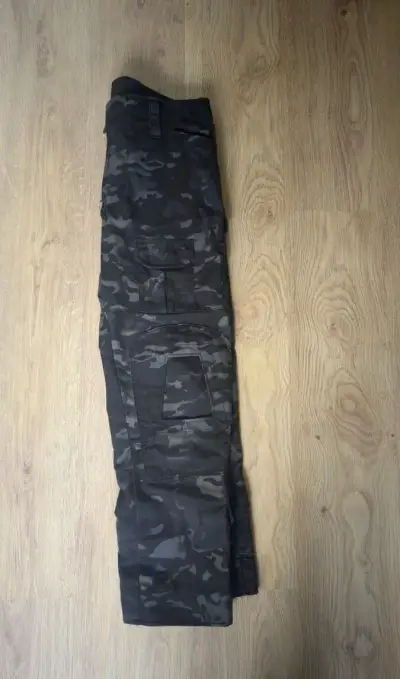 Black Multicam Nohavice