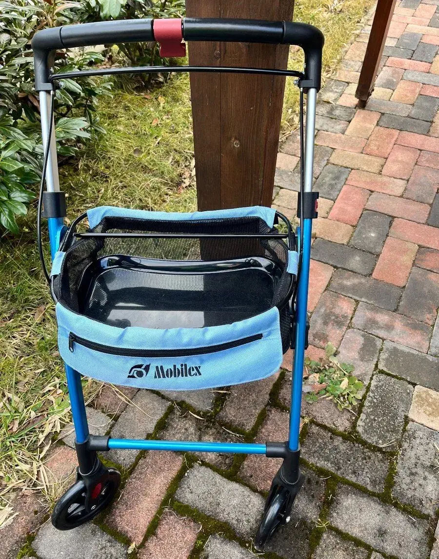 Rolator pre seniorov