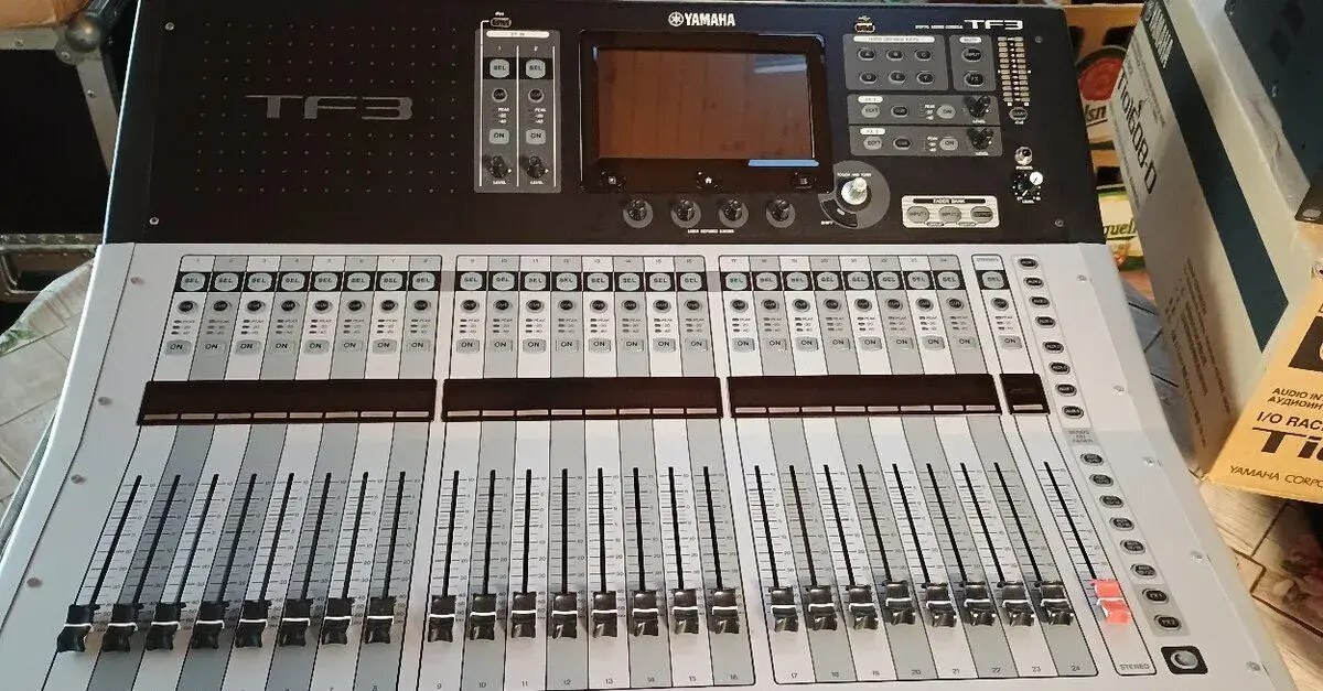 YAMAHA TF3