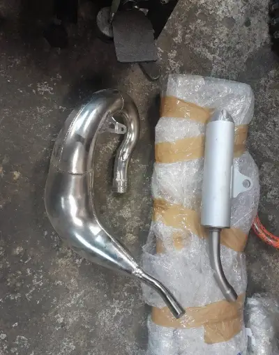 Koncovku a koleno KTM sx 65 nová original