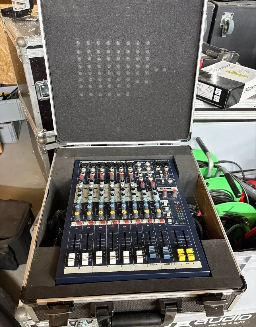 Soundcraft EPM8