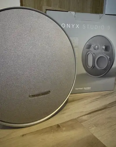 Harman Kardon Onyx Studio 9