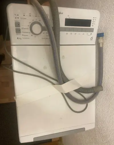 Práčku Whirlpool 6kg