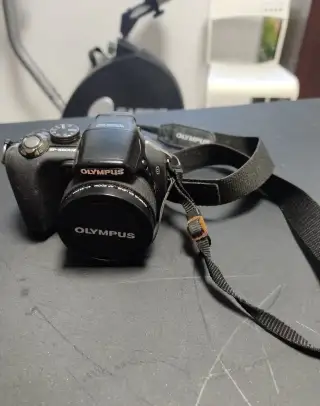 Olympus SP-560 UZ
