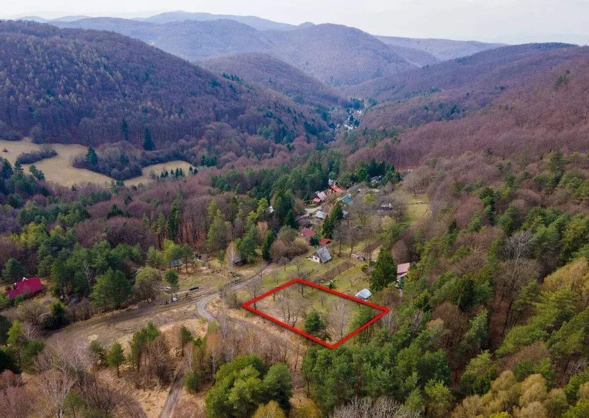 na predaj pozemok Trenčianske Teplice 1690 m2